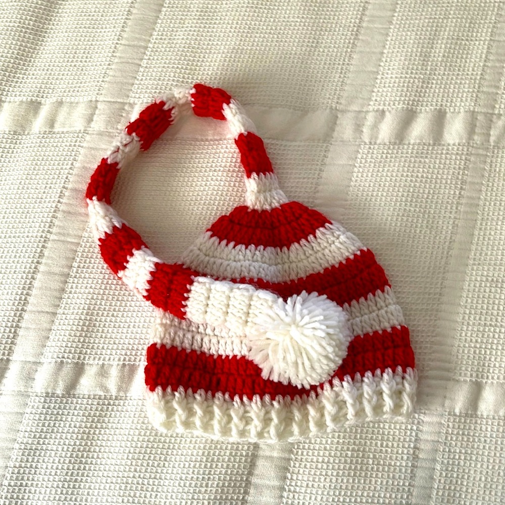 Knit baby Santa hat for pictures